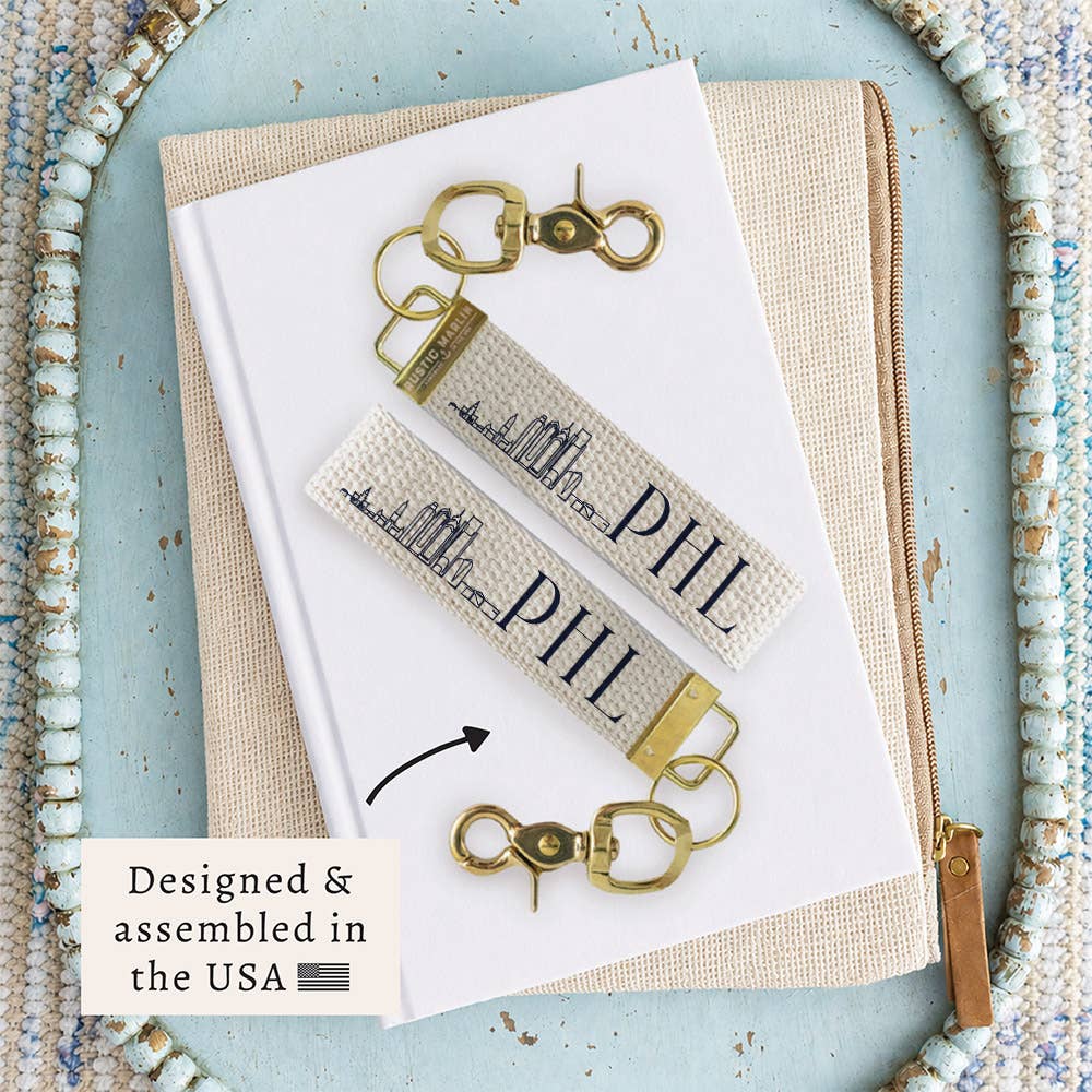 Philly Skyline Keychain | Philadelphia Gift | City Souvenir